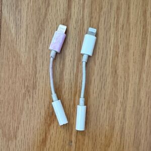 White Lightning to 3.5mm Audio Adapter